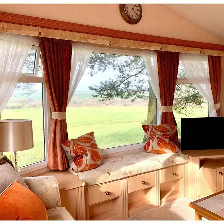 North West Lakes Caravan Breaks- Nr Ferienhaus